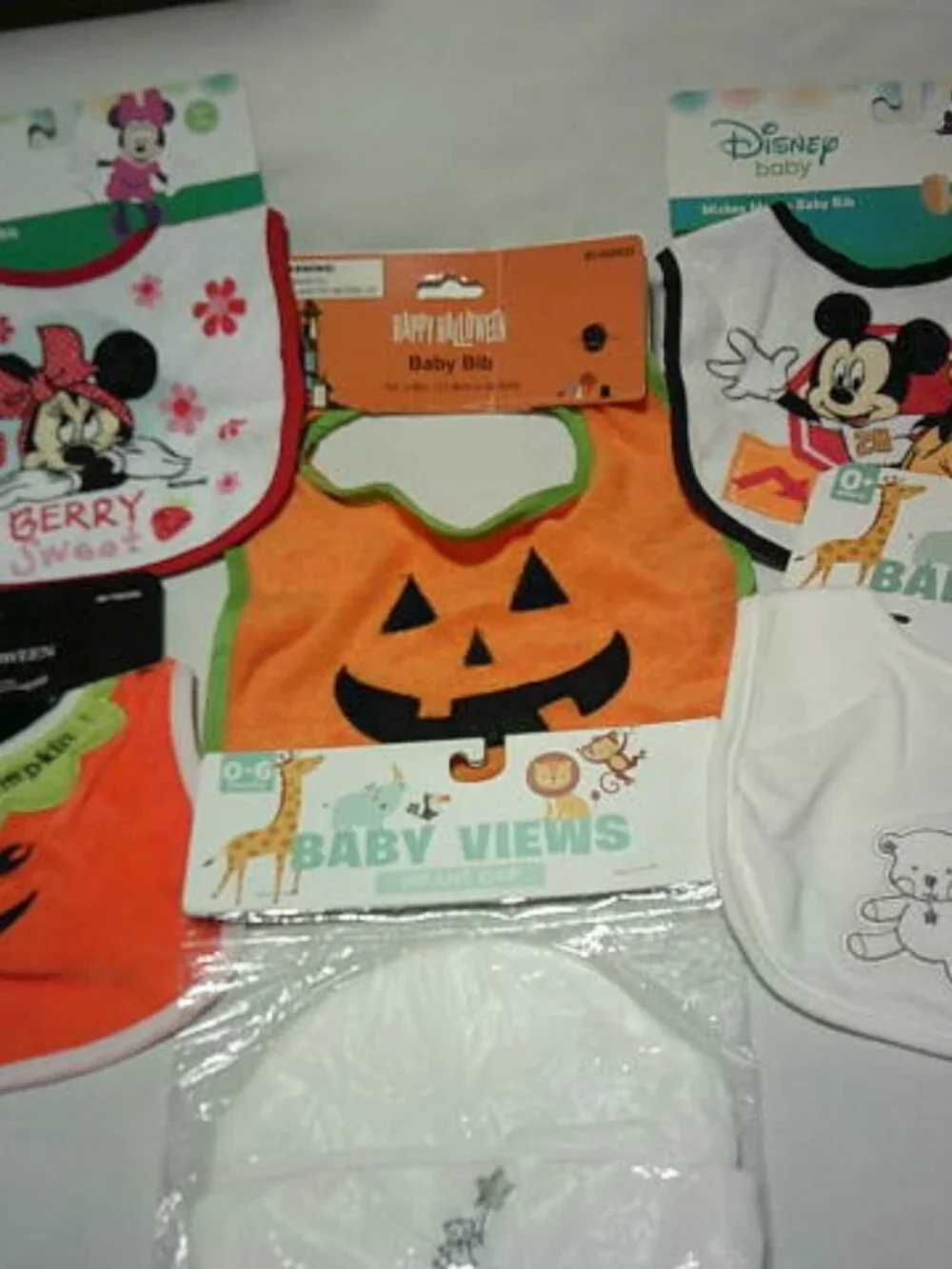 NEW LOT DISNEY MINNIE & MICKEY MOUSE & PUMPKIN BABY BIBS w/ TEDDY BEAR SET 👶